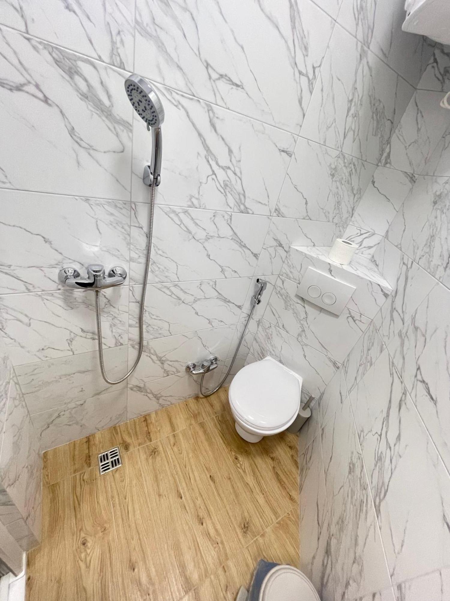 Pierre Apartments Odessa Luaran gambar