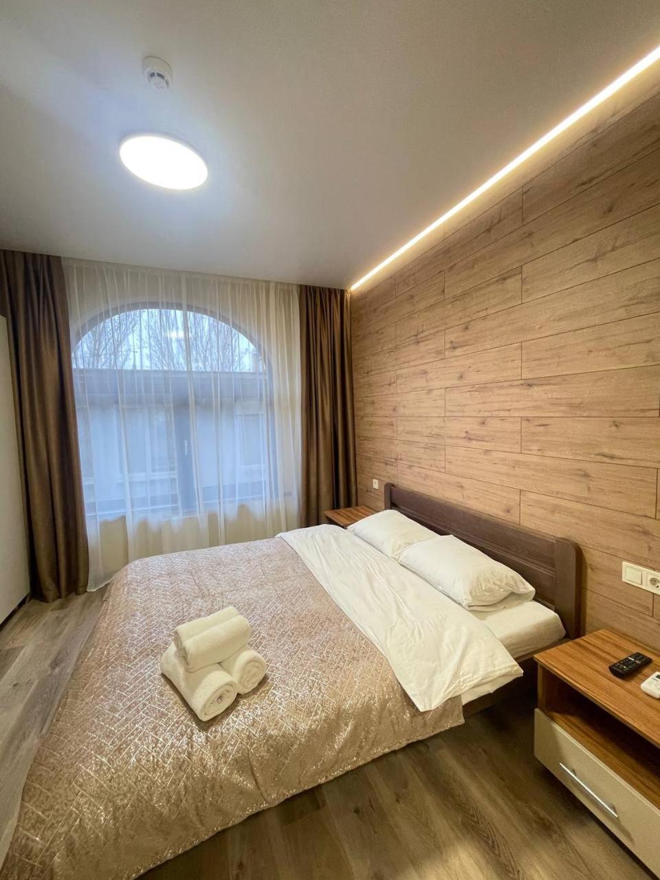Pierre Apartments Odessa Luaran gambar